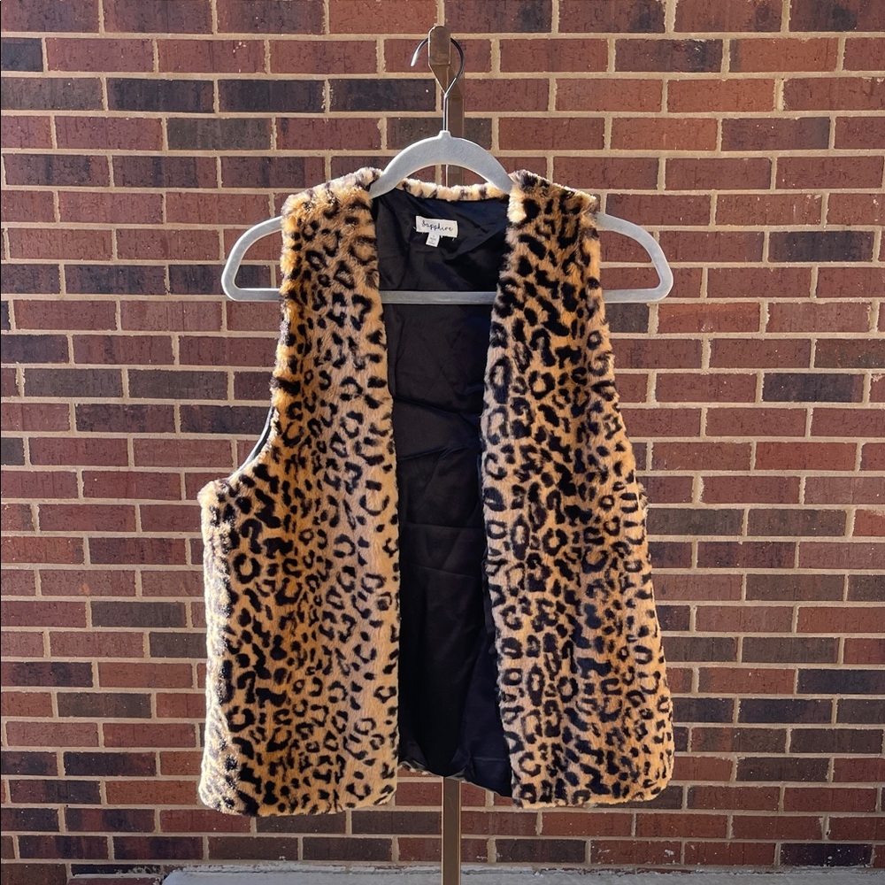 Leopard Print Faux Fur Vest